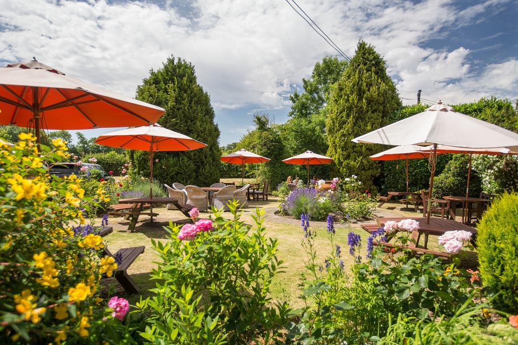 Bedford Arms Hotel Рикмэнсворс Экстерьер фото