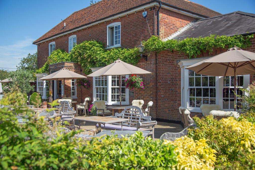 Bedford Arms Hotel Рикмэнсворс Экстерьер фото