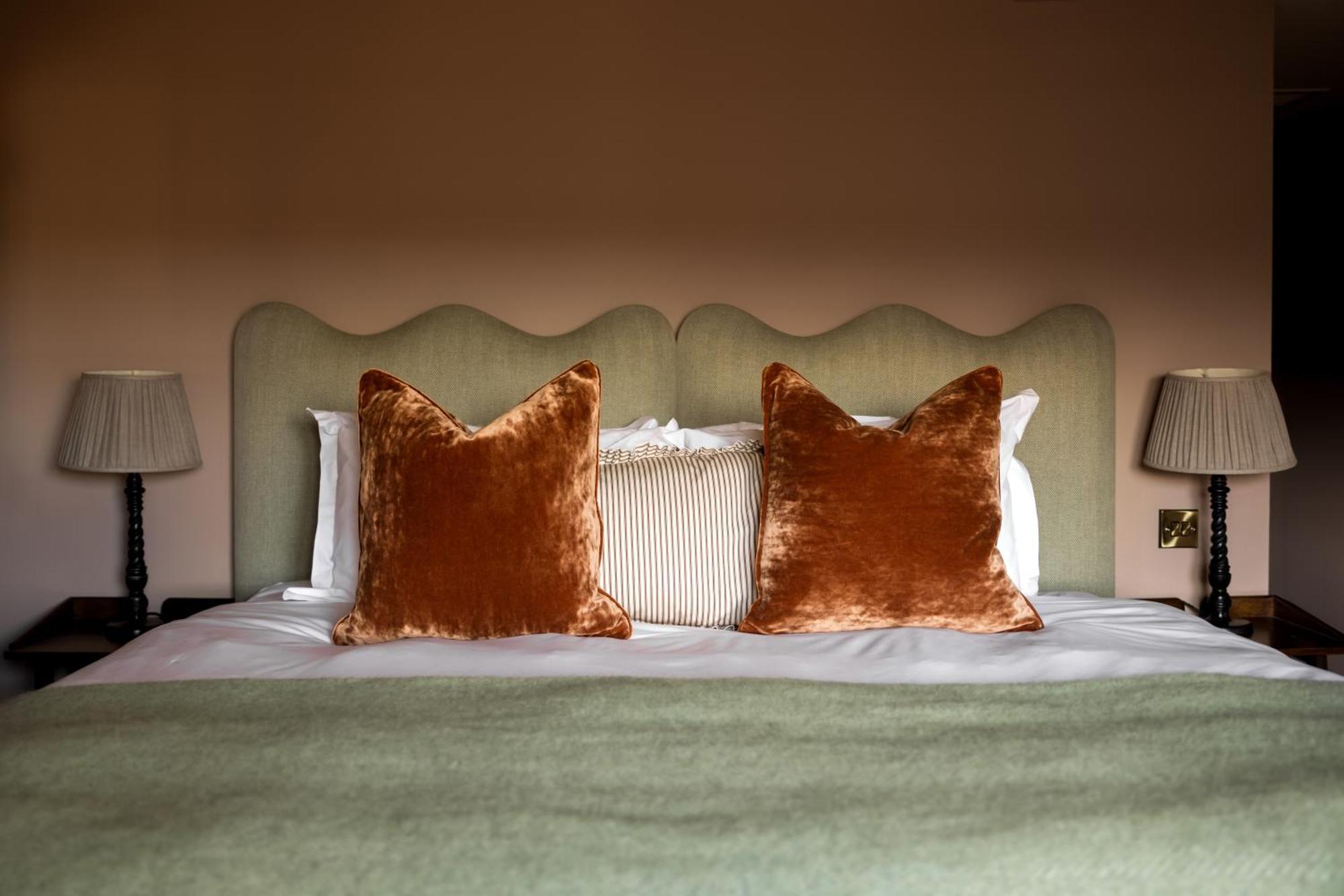 Bedford Arms Hotel Рикмэнсворс Экстерьер фото