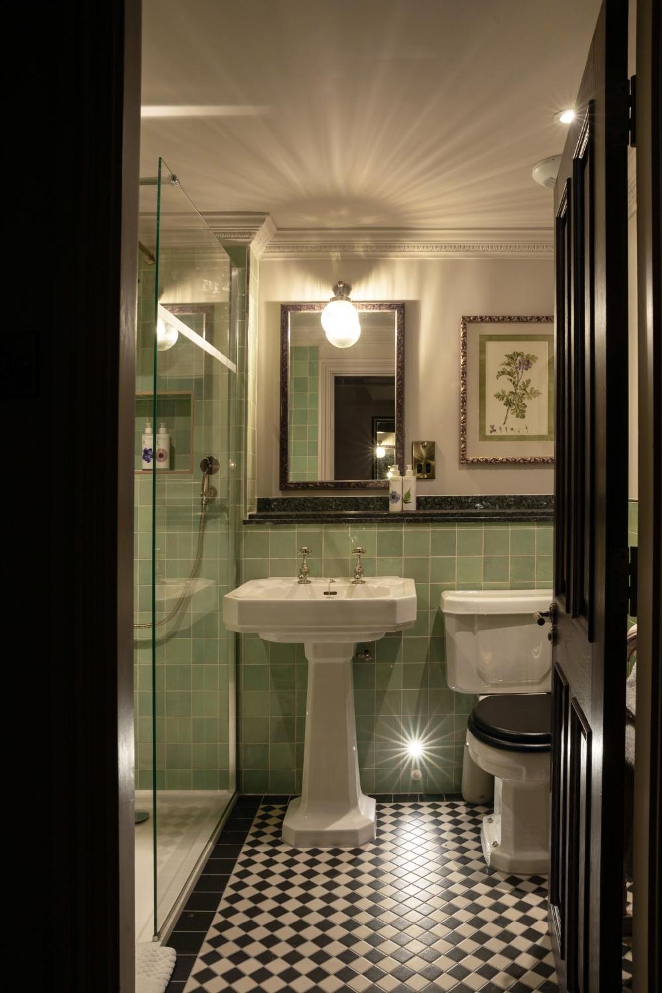 Bedford Arms Hotel Рикмэнсворс Экстерьер фото