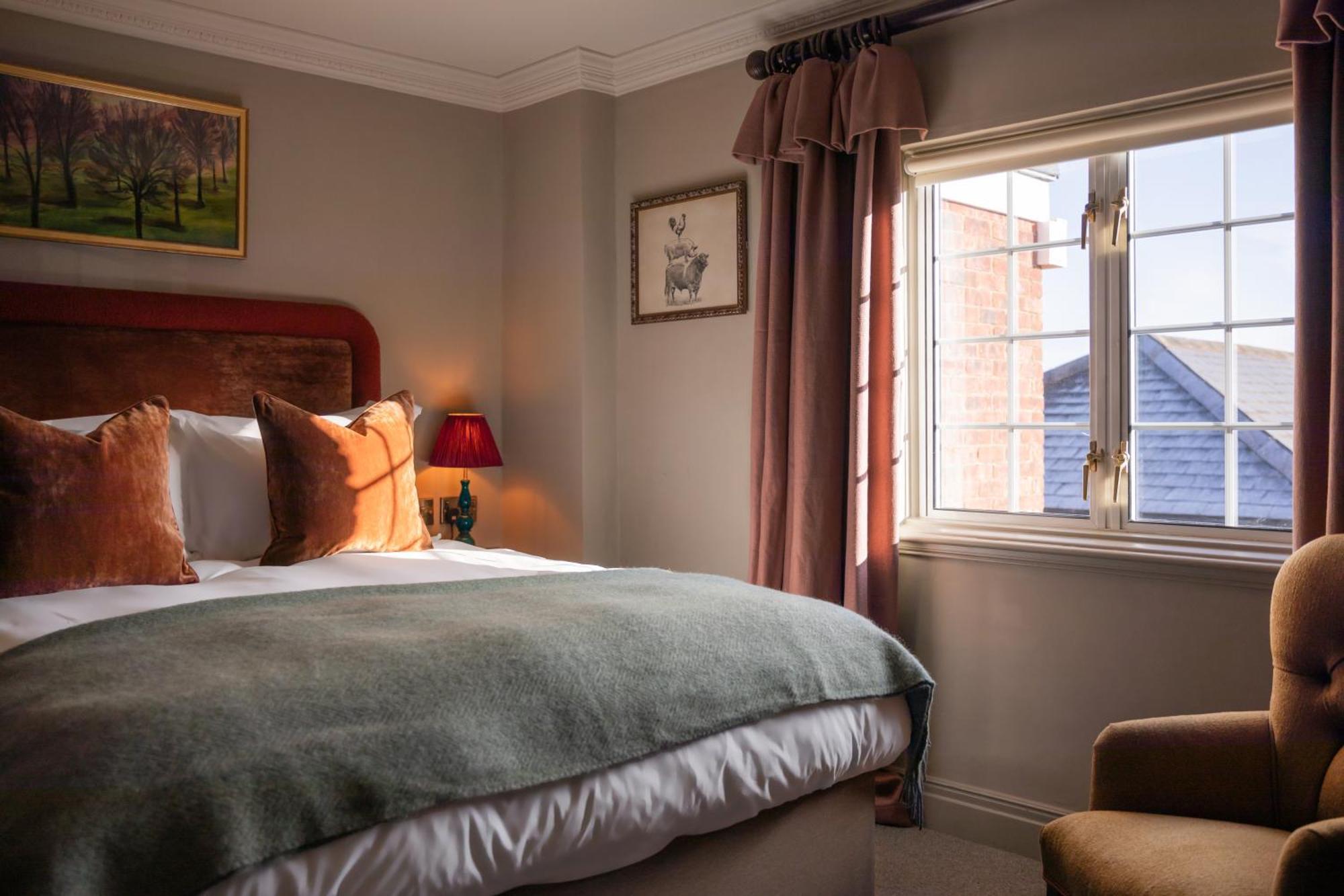 Bedford Arms Hotel Рикмэнсворс Экстерьер фото